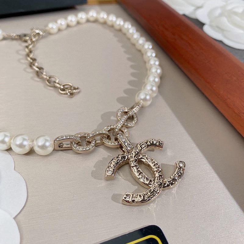 Chanel Pearl 18K Gold Necklace product image 3, provided for visual reference and product detail review