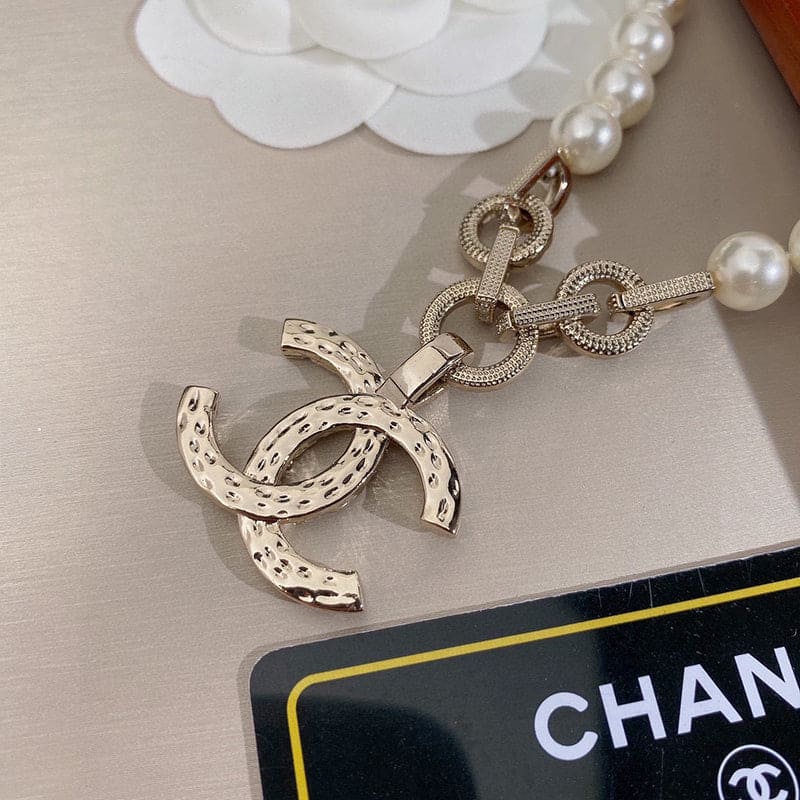 Chanel Pearl 18K Gold Necklace product image 5, provided for visual reference and product detail review