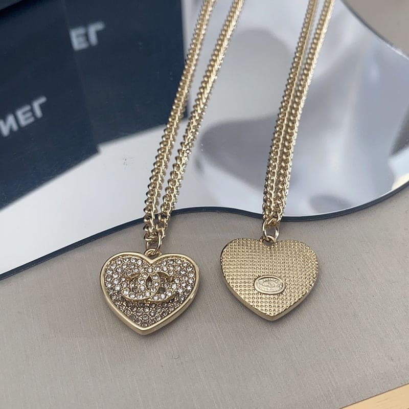 Chanel Pink Diamonds 18K Gold Necklace product image 8, provided for visual reference and product detail review