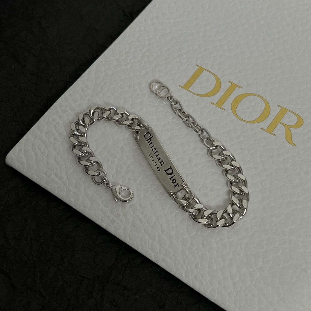 CD Couture Chain Link Bracelet product image 4, provided for visual reference and product detail review
