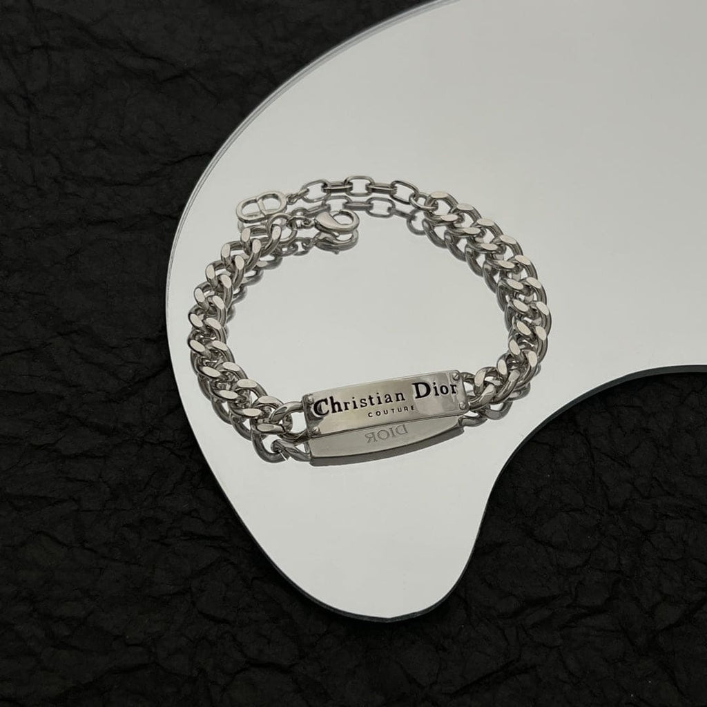 CD Couture Chain Link Bracelet product image 3, provided for visual reference and product detail review