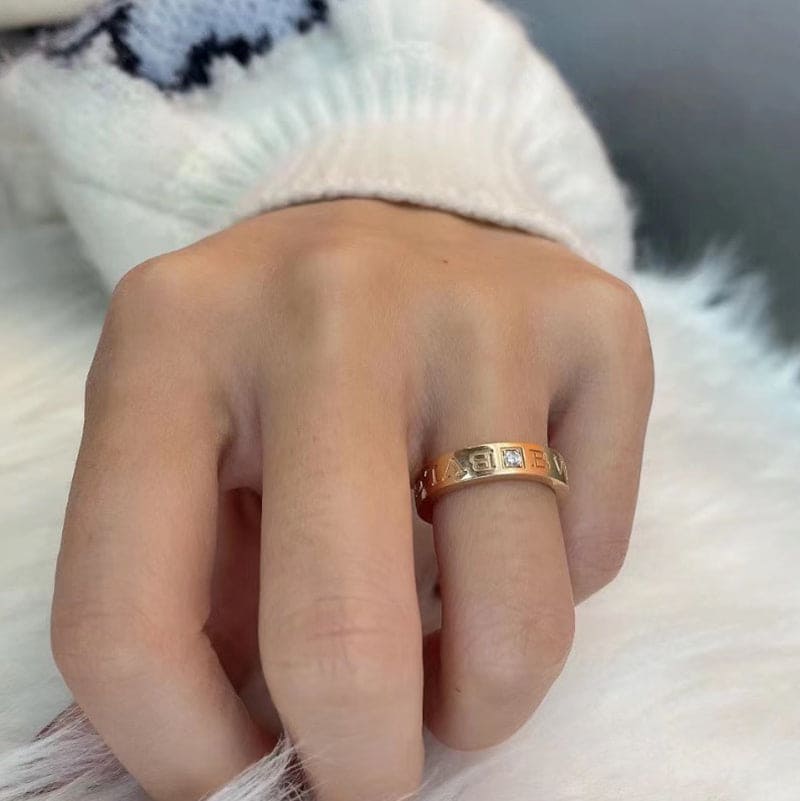 Bvlgari Diamond 18K Yellow Gold Ring product image 5, provided for visual reference and product detail review