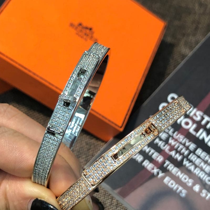 Hermes Kelly Diamonds 18K White Gold Bracelet product image 5, provided for visual reference and product detail review