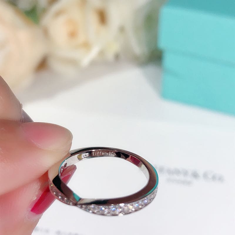 Tiffany Harmony 18K Gold Ring product image 4, provided for visual reference and product detail review