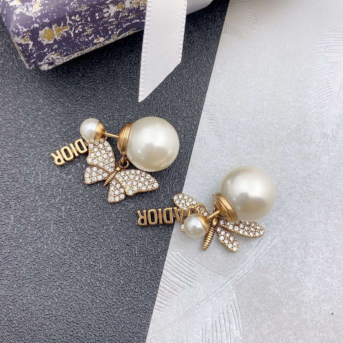 Dior Dragonfly/ Butterfly Pearl 18K Gold Earrings product image 5, provided for visual reference and product detail review