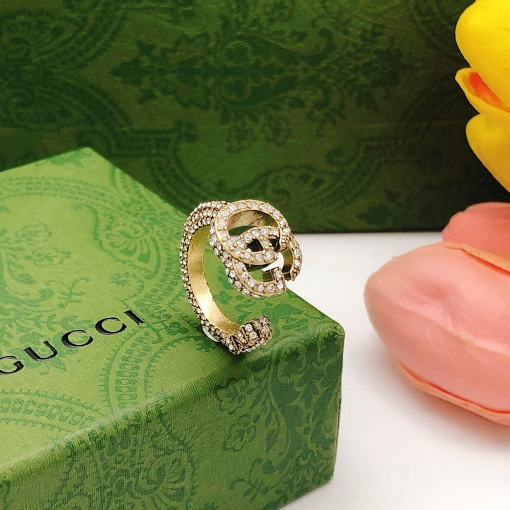 Gucci Double Crystal 18K Gold Ring product image 5, provided for visual reference and product detail review