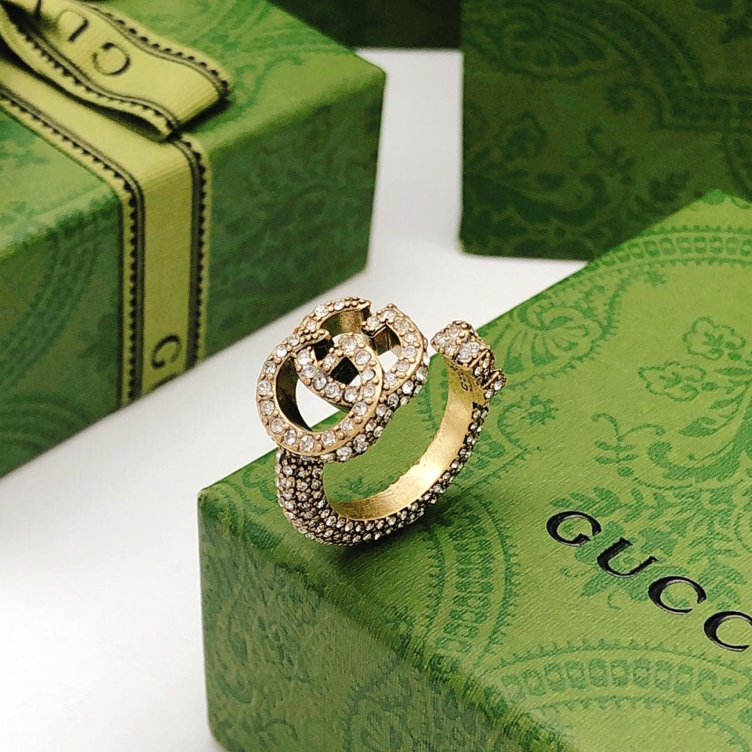 Gucci Double Crystal 18K Gold Ring product image 6, provided for visual reference and product detail review