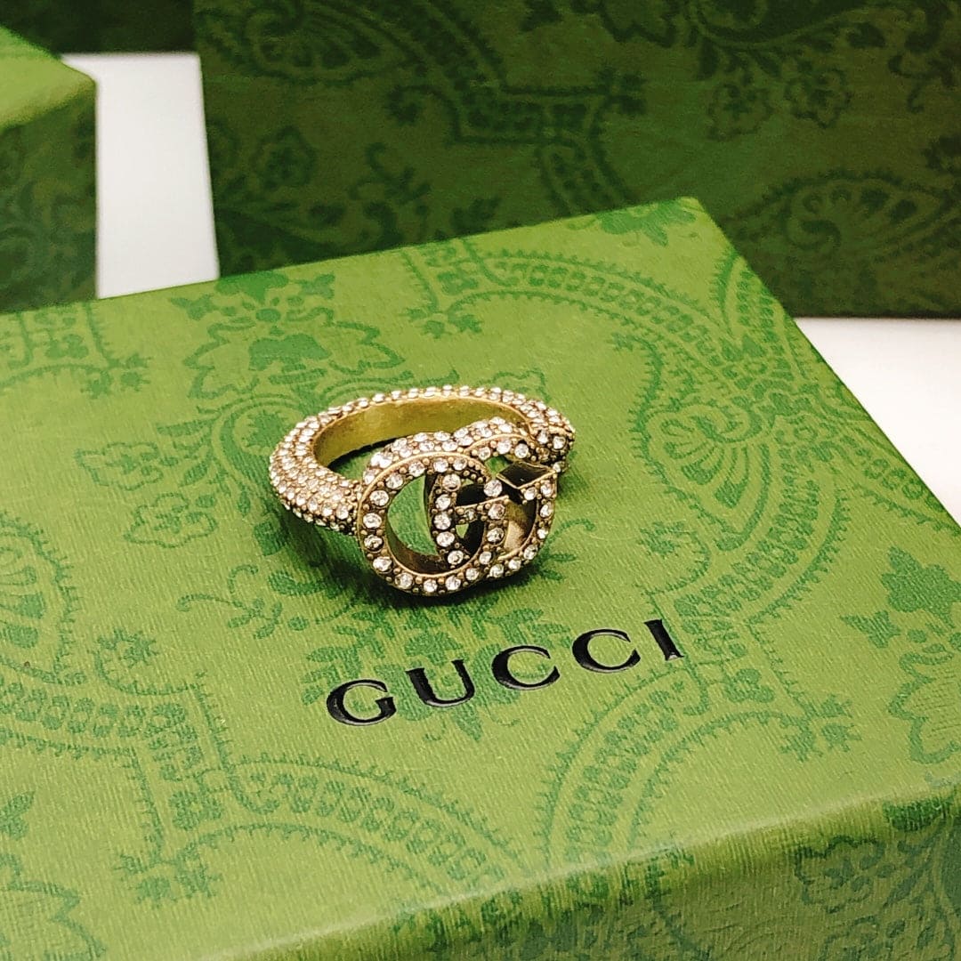 Gucci Double Crystal 18K Gold Ring product image 7, provided for visual reference and product detail review