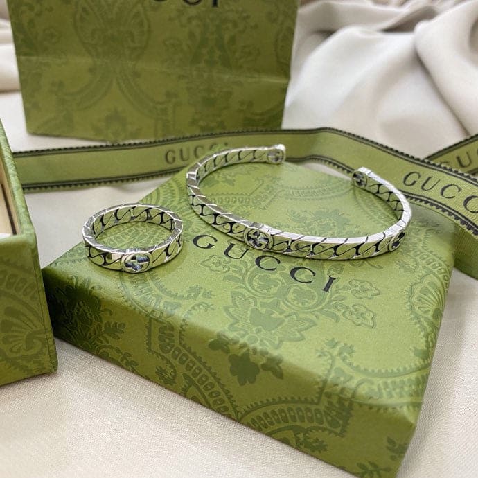 Double Gucci Interlocking Gucci Cuff Bracelet product image 10, provided for visual reference and product detail review
