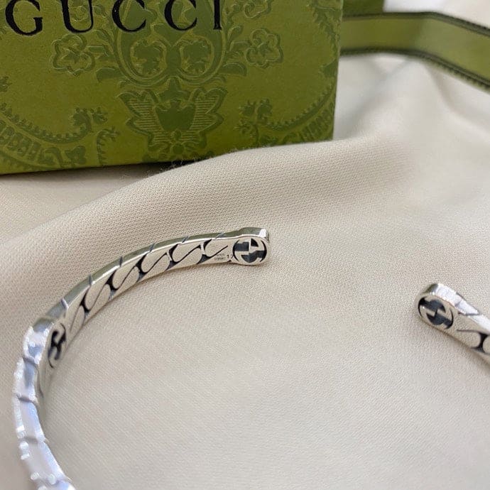 Double Gucci Interlocking Gucci Cuff Bracelet product image 8, provided for visual reference and product detail review
