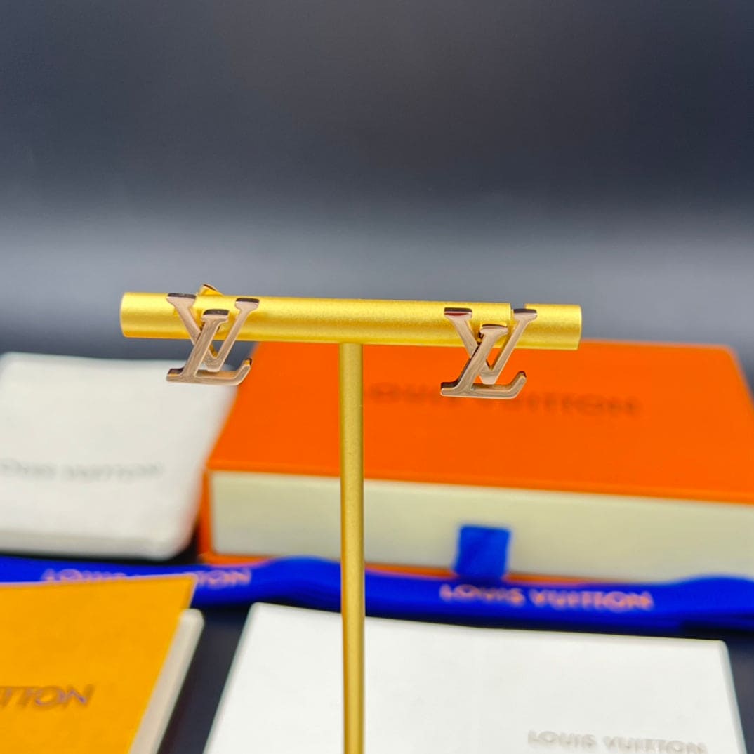 Louis Vuitton Iconic 18K Gold Earrings product image 6, provided for visual reference and product detail review