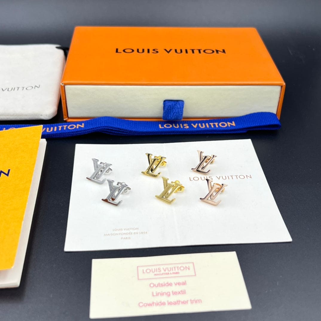 Louis Vuitton Iconic 18K Gold Earrings product image 7, provided for visual reference and product detail review