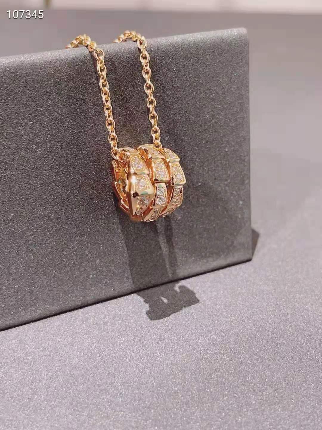 Bvlgari Serpenti Viper Pave Diamonds 18K Gold Necklace product image 4, provided for visual reference and product detail