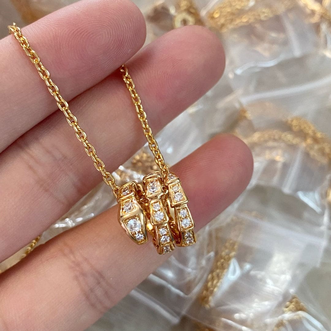 Bvlgari Serpenti Viper Pave Diamonds 18K Gold Necklace product image 5, provided for visual reference and product detail