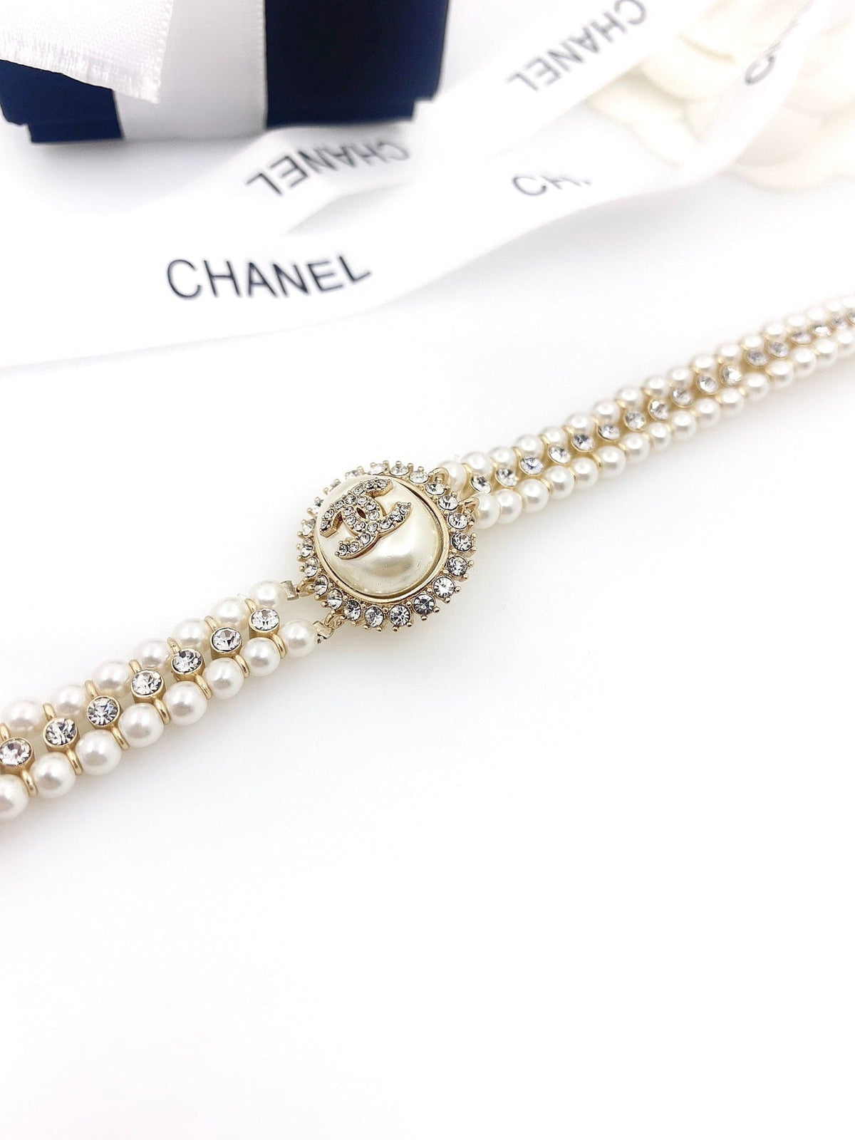 Chanel Pearl 18K Gold Necklace product image 6, provided for visual reference and product detail review