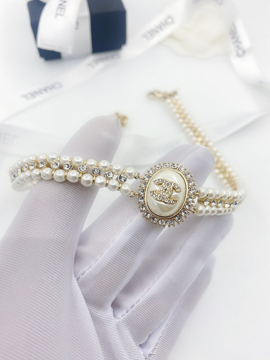 Chanel Pearl 18K Gold Necklace product image 4, provided for visual reference and product detail review