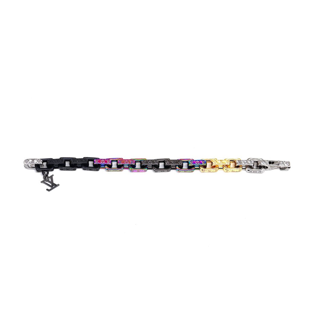 Louis Vuitton Street Style Chain 18K Gold Bracelet product image 9, provided for visual reference and product detail review