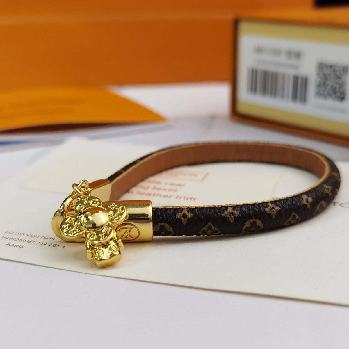 Louis Vuitton Vivienne 18K Gold Bracelet product image 2, provided for visual reference and product detail review
