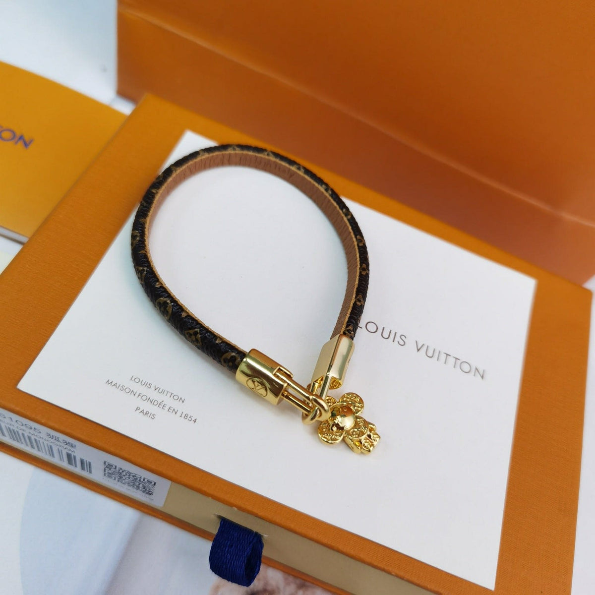Louis Vuitton Vivienne 18K Gold Bracelet product image 5, provided for visual reference and product detail review