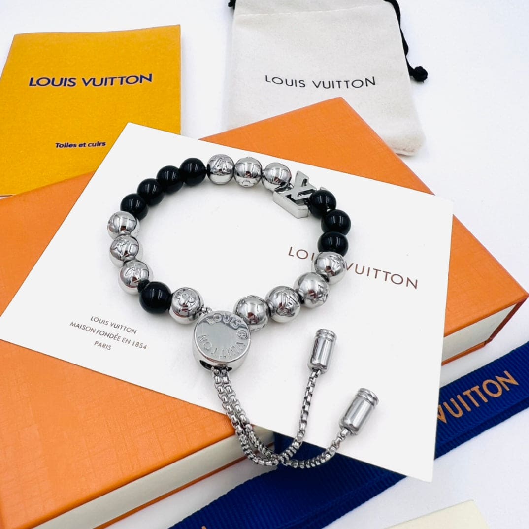 Louis Vuitton Monogram Beads 18K Gold Bracelet product image 3, provided for visual reference and product detail review