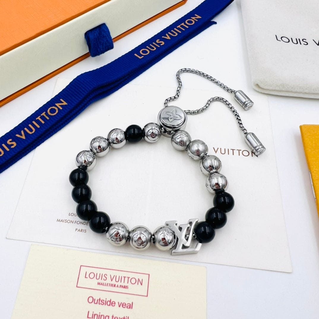 Louis Vuitton Monogram Beads 18K Gold Bracelet product image 7, provided for visual reference and product detail review