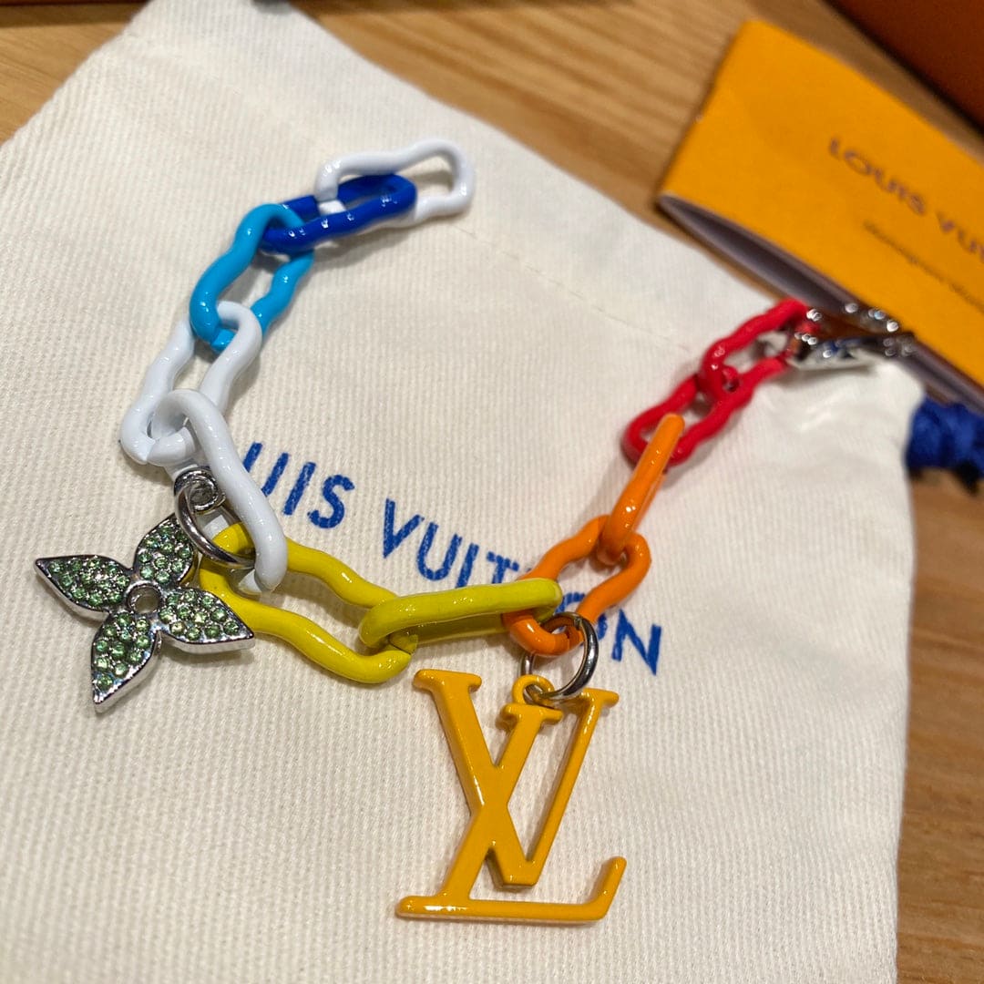 Louis Vuitton Rainbow Ceramic Chain 18K Gold Bracelet product image 4, provided for visual reference and product detail