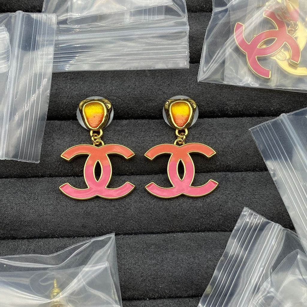 Chanel Classic Pink Dangle 18K Gold Earrings product image 2, provided for visual reference and product detail review