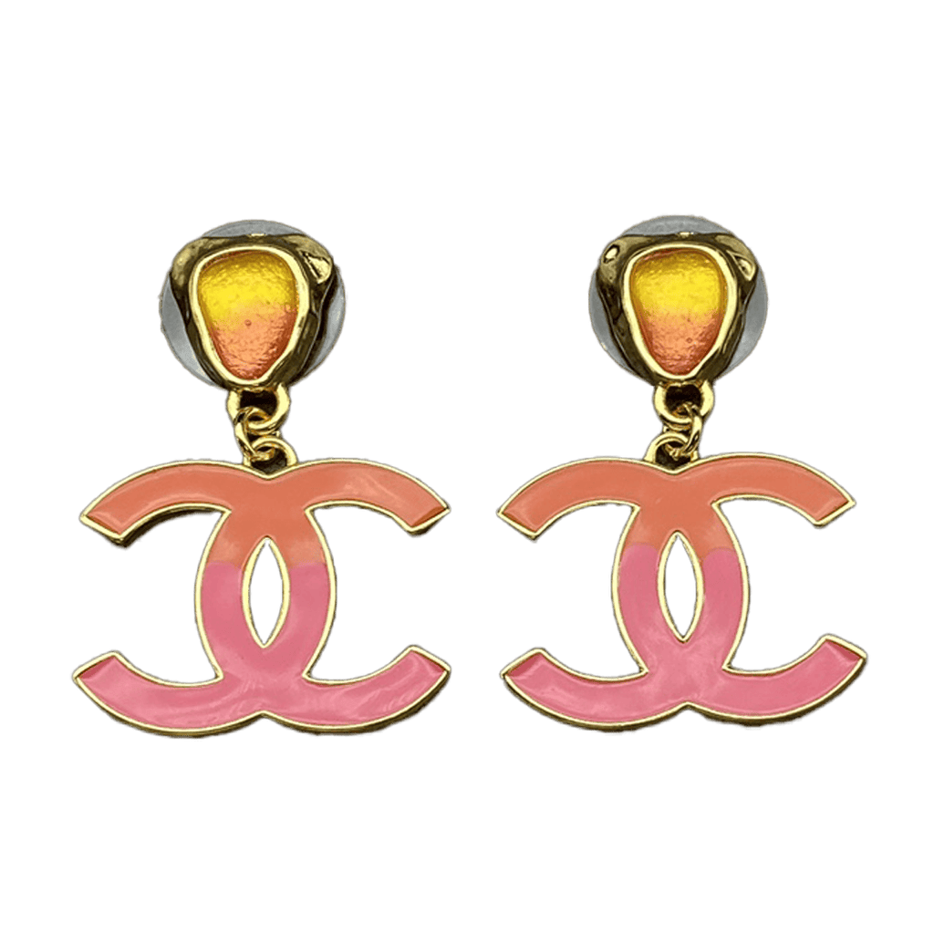 Chanel Classic Pink Dangle 18K Gold Earrings product image 1, provided for visual reference and product detail review