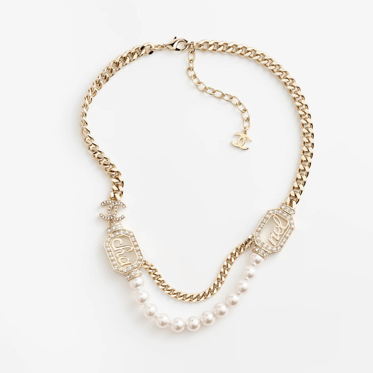 Chanel Diamonds 18K Gold Necklace product image 1, provided for visual reference and product detail review