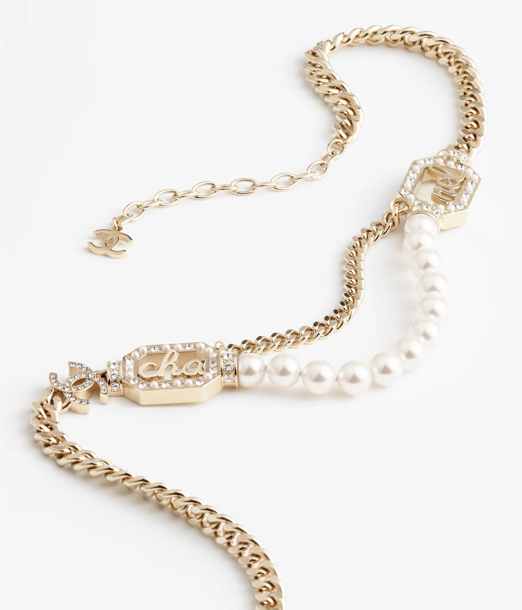 Chanel Diamonds 18K Gold Necklace product image 2, provided for visual reference and product detail review