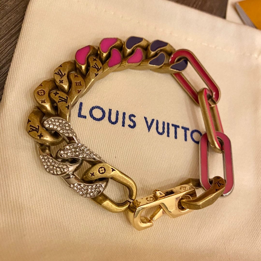 Louis Vuitton Mixed Chains 18K Gold Bracelet product image 3, provided for visual reference and product detail review