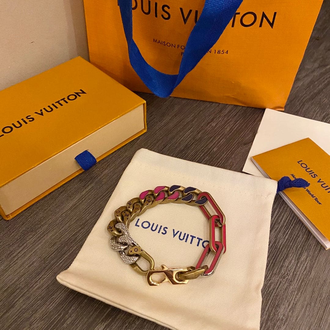 Louis Vuitton Mixed Chains 18K Gold Bracelet product image 6, provided for visual reference and product detail review