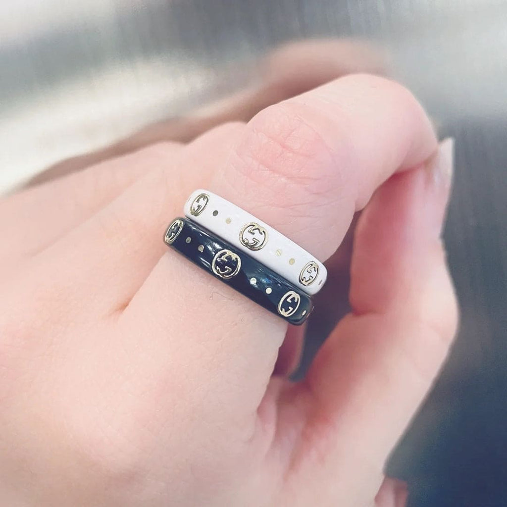 Gucci Double Icon White Zirconia 18K Gold Ring product image 2, provided for visual reference and product detail review