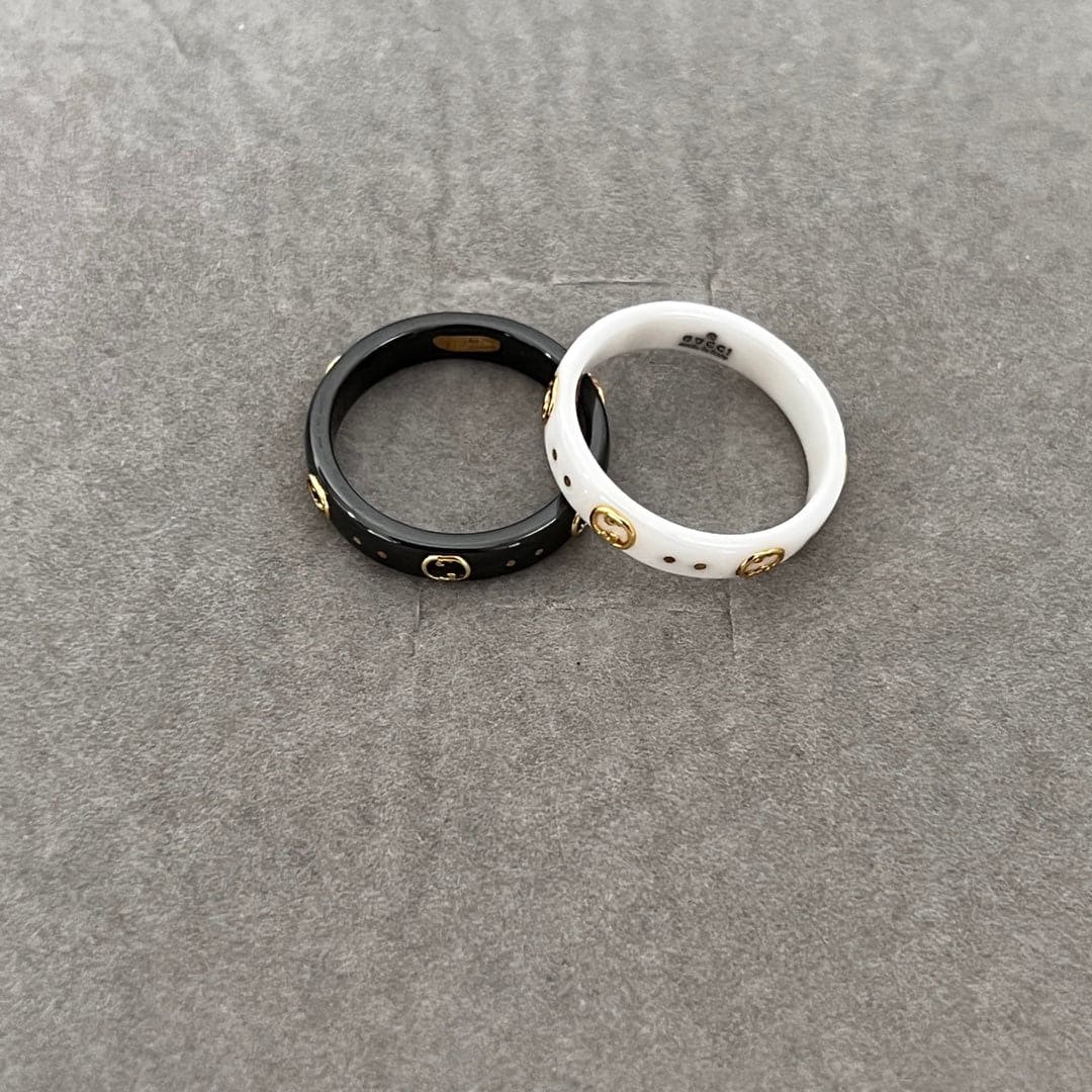 Gucci Double Icon White Zirconia 18K Gold Ring product image 7, provided for visual reference and product detail review