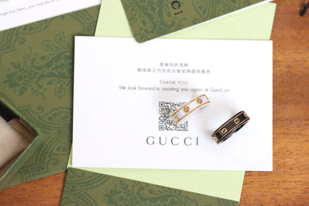 Gucci Double Interlocking Gucci Icon Black Corundum 18K Gold Ring product image 7, provided for visual reference and product