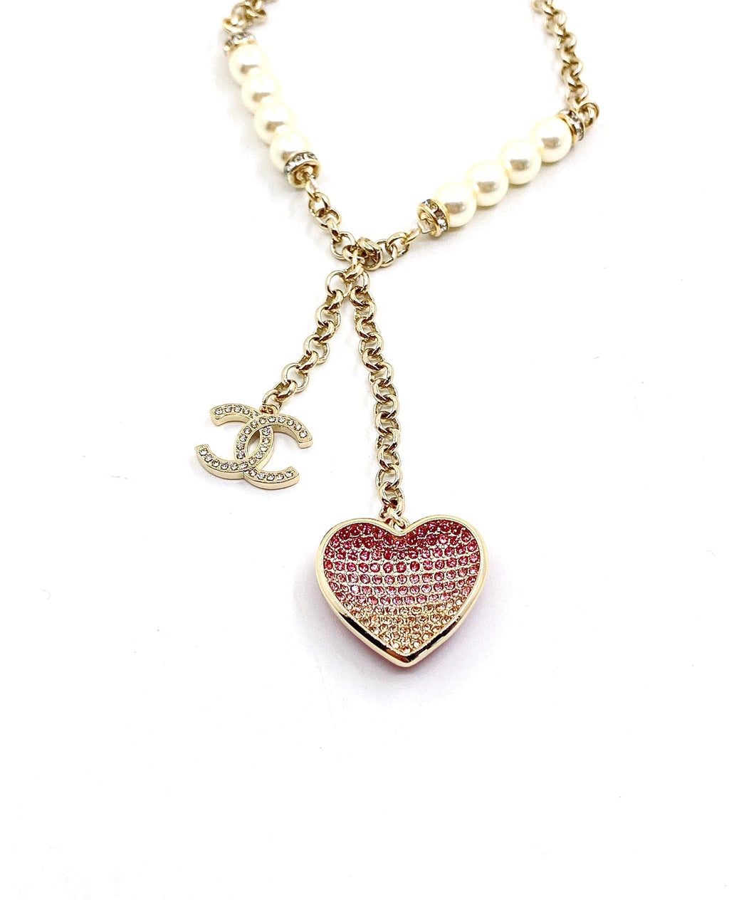 Chanel Pink Heart Diamonds 18K Gold Necklace product image 2, provided for visual reference and product detail review