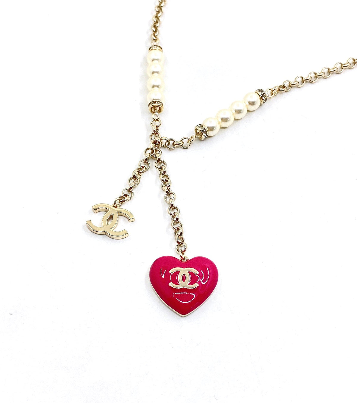 Chanel Pink Heart Diamonds 18K Gold Necklace product image 4, provided for visual reference and product detail review