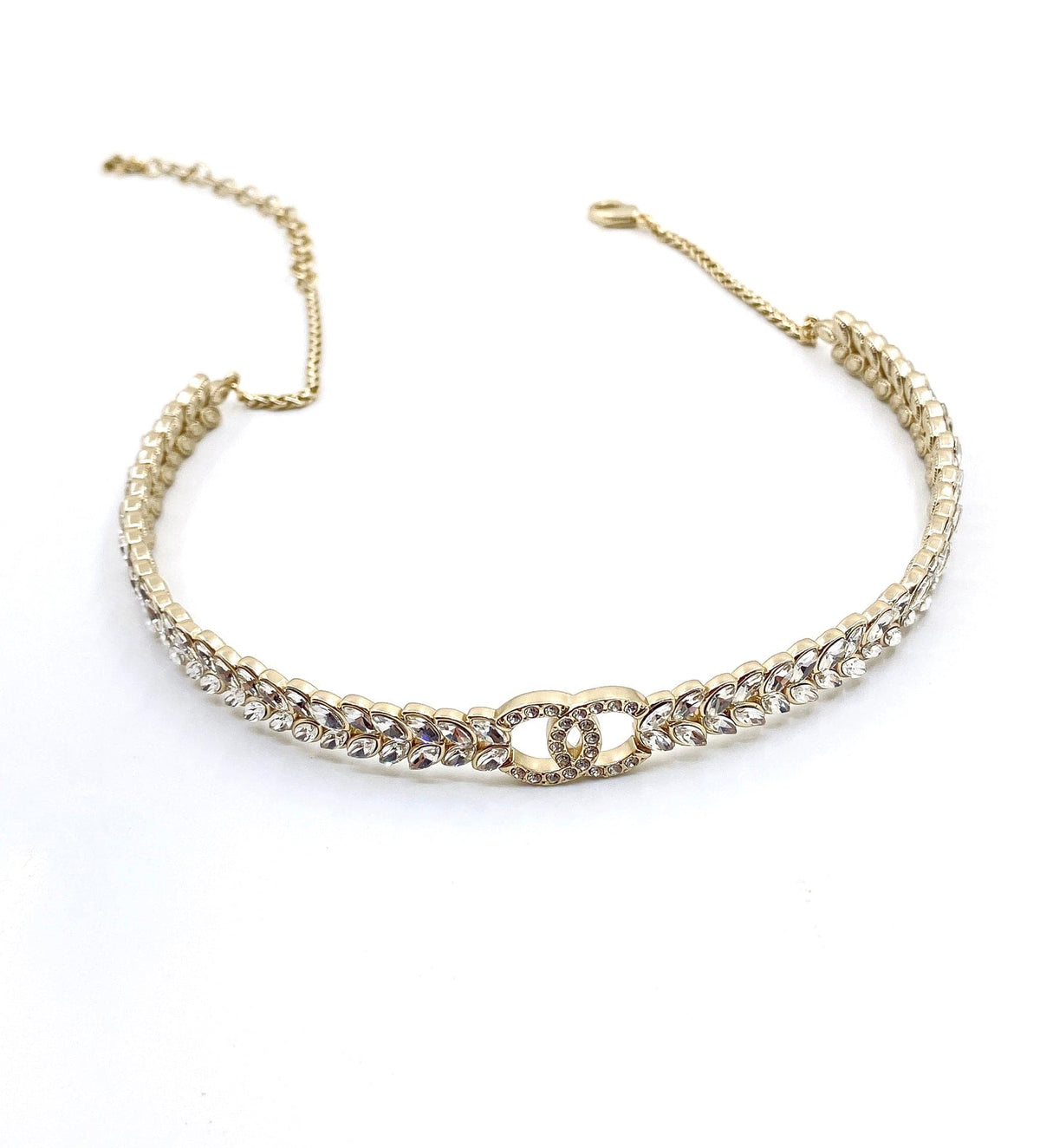 Chanel Chain Choker Diamonds 18K Gold Necklace product image 6, provided for visual reference and product detail review