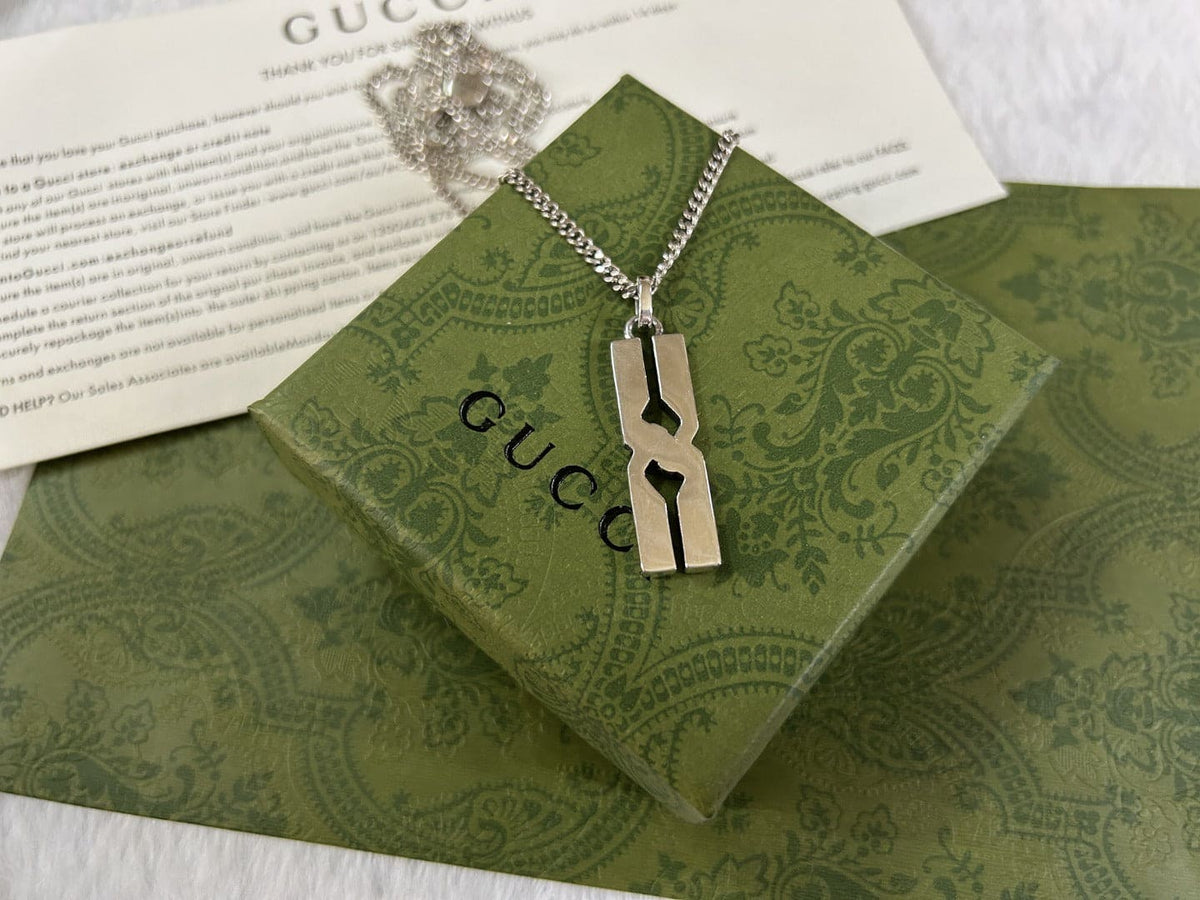 Double Gucci Knot Pendant Necklace product image 8, provided for visual reference and product detail review