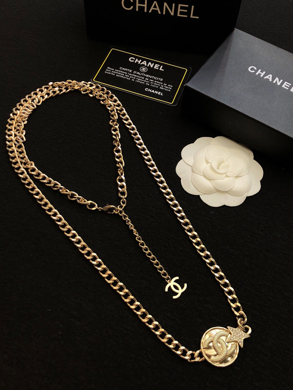 Chanel Rhinestone Star Chain 18K Gold Necklace product image 3, provided for visual reference and product detail review