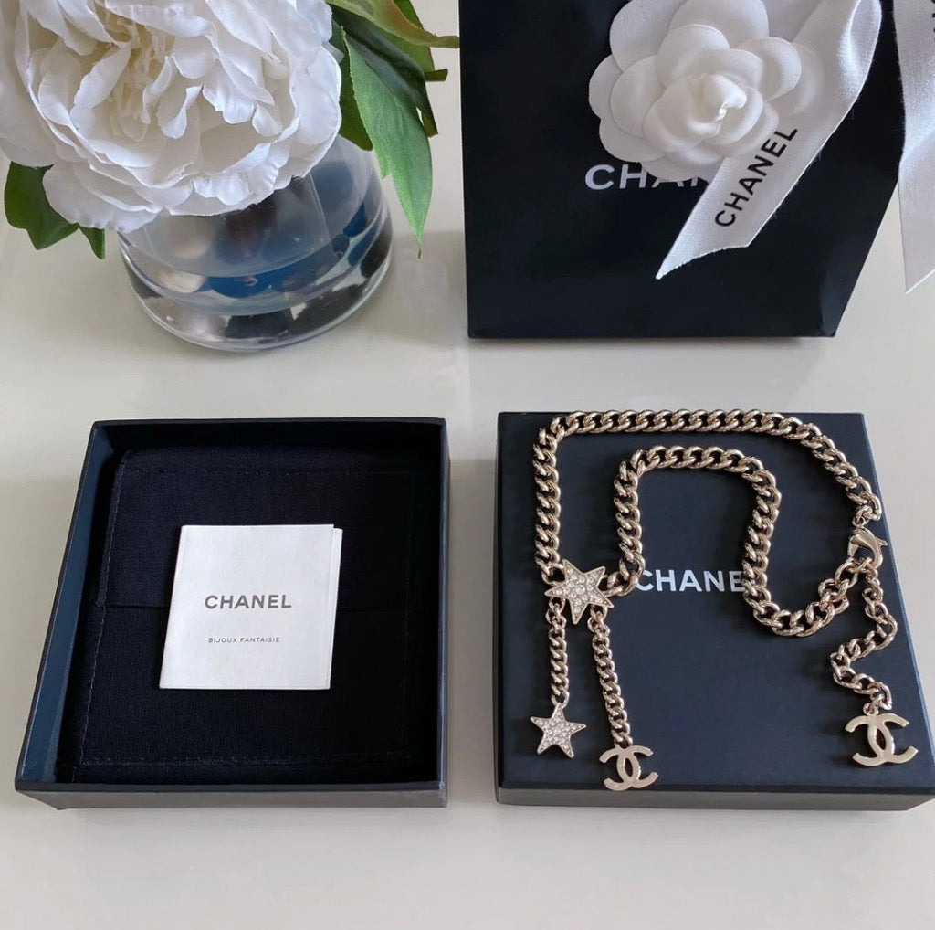 Chanel Rhinestone Star Chain 18K Gold Necklace product image 6, provided for visual reference and product detail review