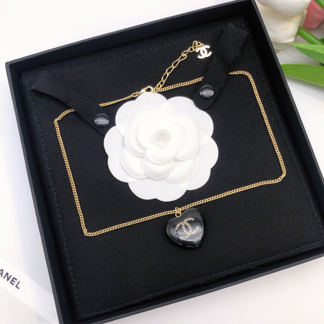 Chanel Black Heart 18K Gold Necklace product image 3, provided for visual reference and product detail review