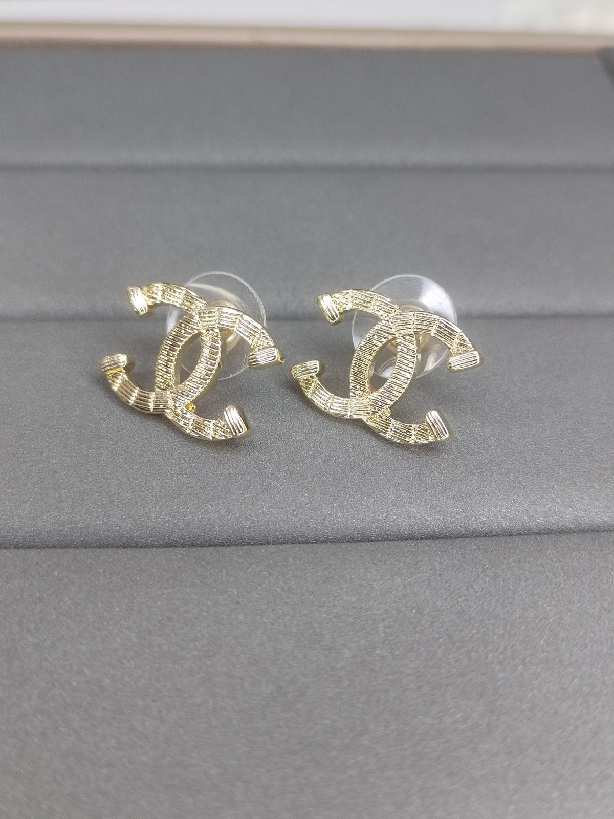 Chanel Classic 18K Gold Earrings product image 3, provided for visual reference and product detail review