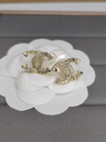 Chanel Classic 18K Gold Earrings product image 1, provided for visual reference and product detail review