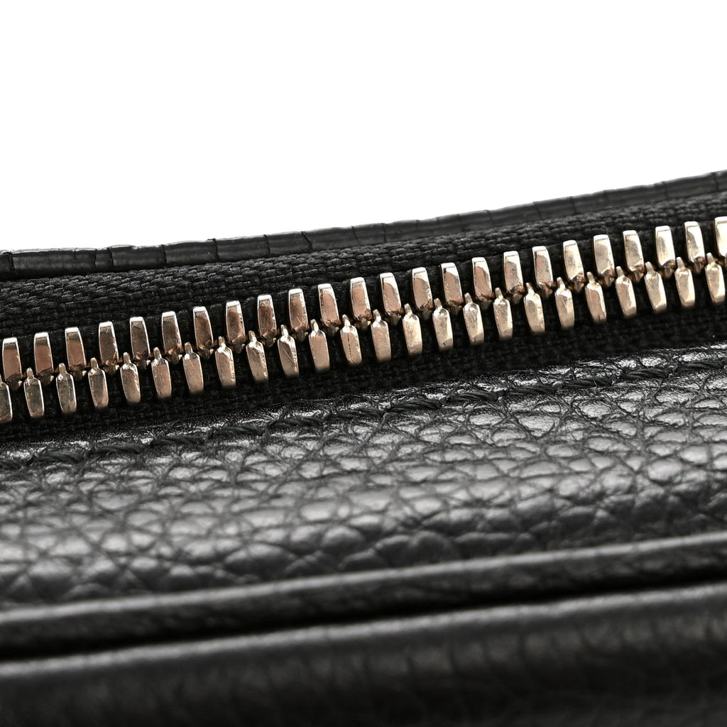 Pebbled Calfskin Small Soho Disco Bag Black product image 12, provided for visual reference and product detail review