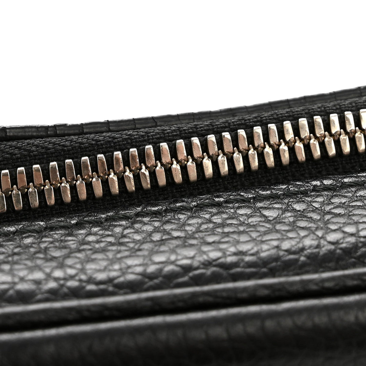 Pebbled Calfskin Small Soho Disco Bag Black product image 12, provided for visual reference and product detail review