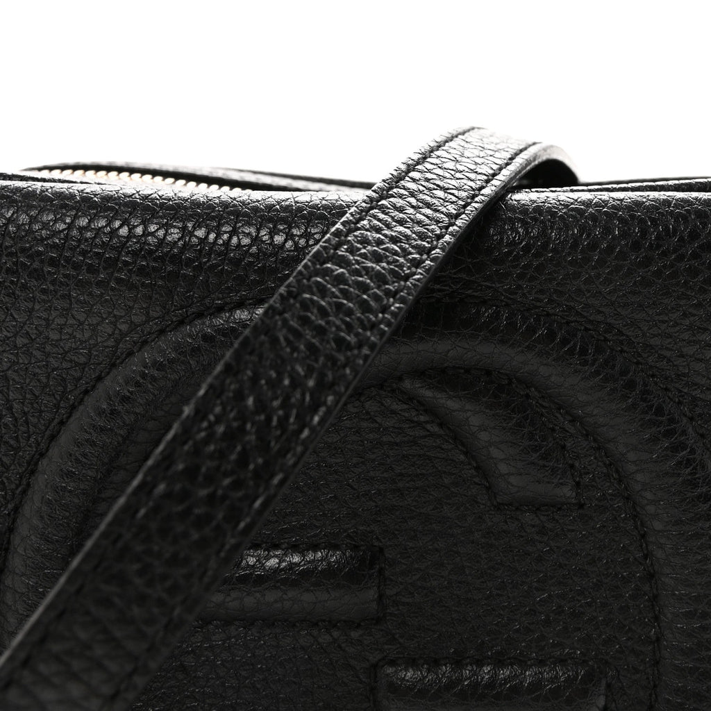 Pebbled Calfskin Small Soho Disco Bag Black product image 8, provided for visual reference and product detail review