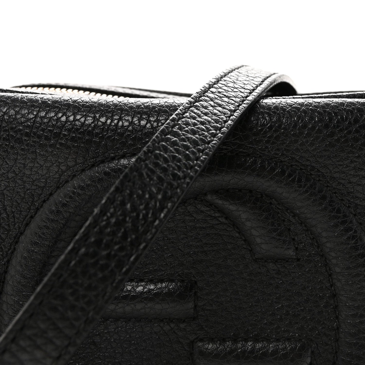Pebbled Calfskin Small Soho Disco Bag Black product image 8, provided for visual reference and product detail review