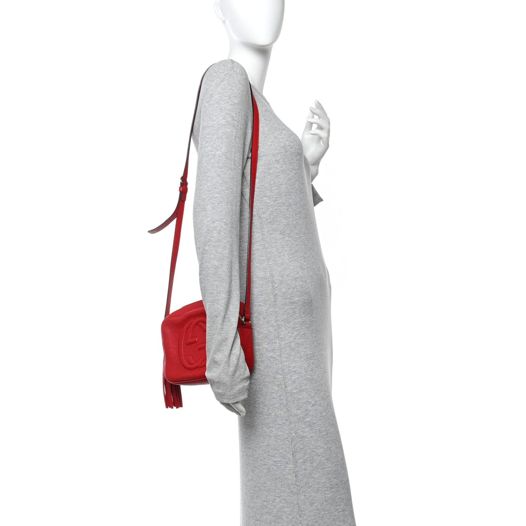 Pebbled Calfskin Small Soho Disco Bag Tabasco Red product image 2, provided for visual reference and product detail review