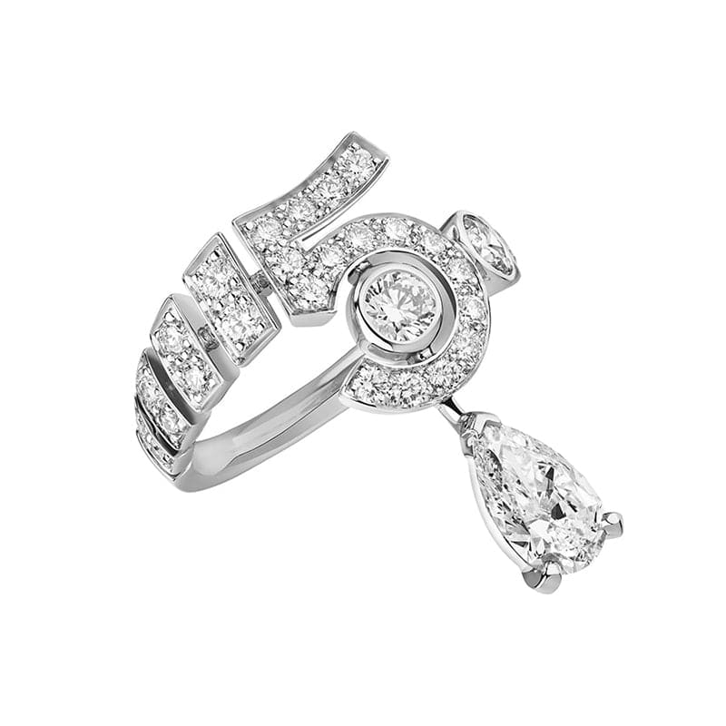 Chanel Diamond No.5 Drop 18K Gold Ring product image 1, provided for visual reference and product detail review